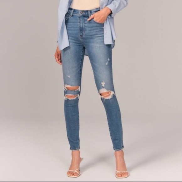 Abercrombie & Fitch Denim - Abercrombie & Fitch Distressed Skinny Jeans 0 / 25
